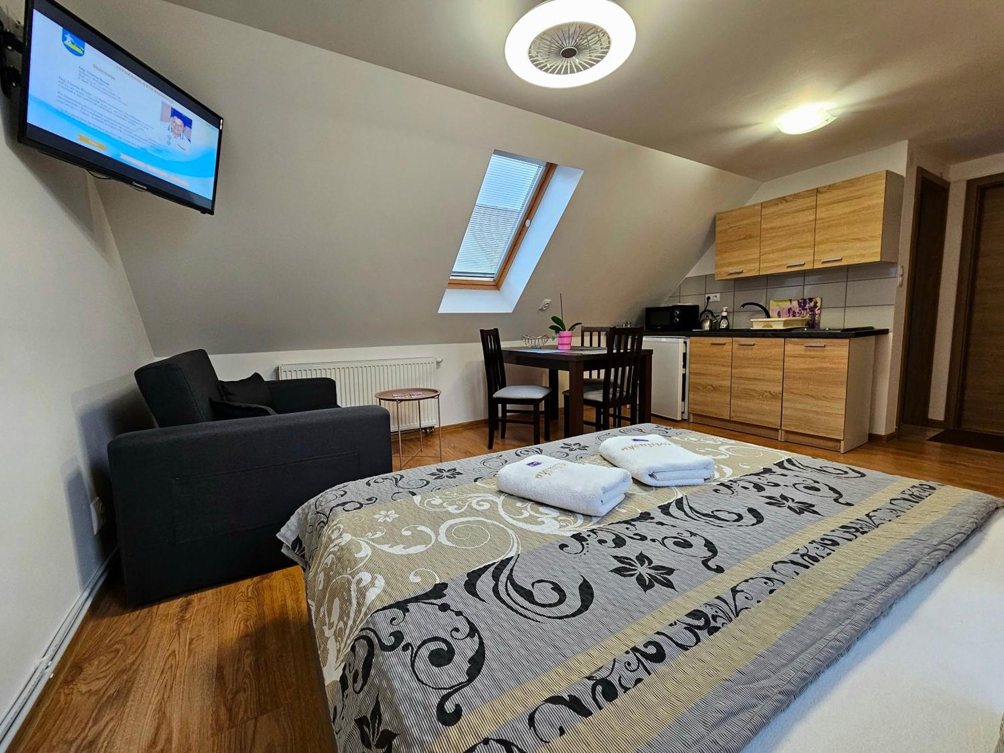 Apartmany Miluska Bešeňová المظهر الخارجي الصورة