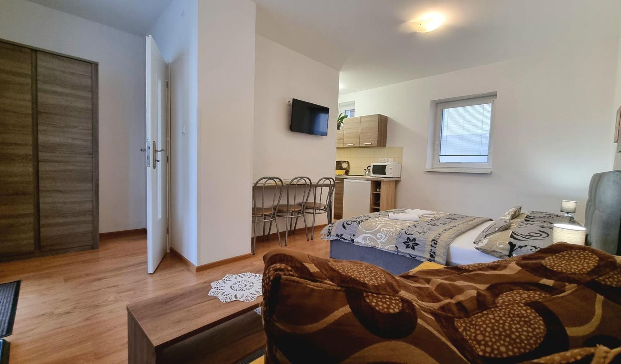 Apartmany Miluska Bešeňová الغرفة الصورة